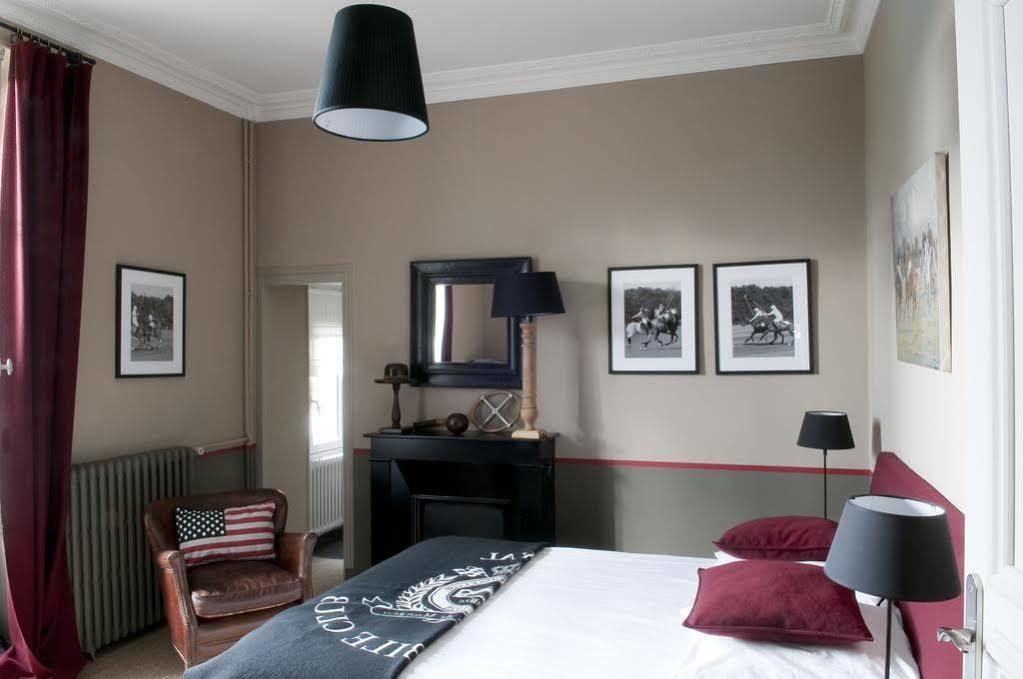Chambres d'Hôtes Maison La Porte Rouge Niort Extérieur photo